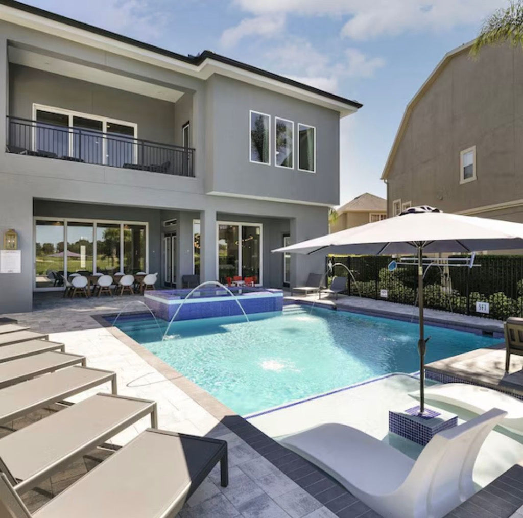 $800/Night Kissimmee Property