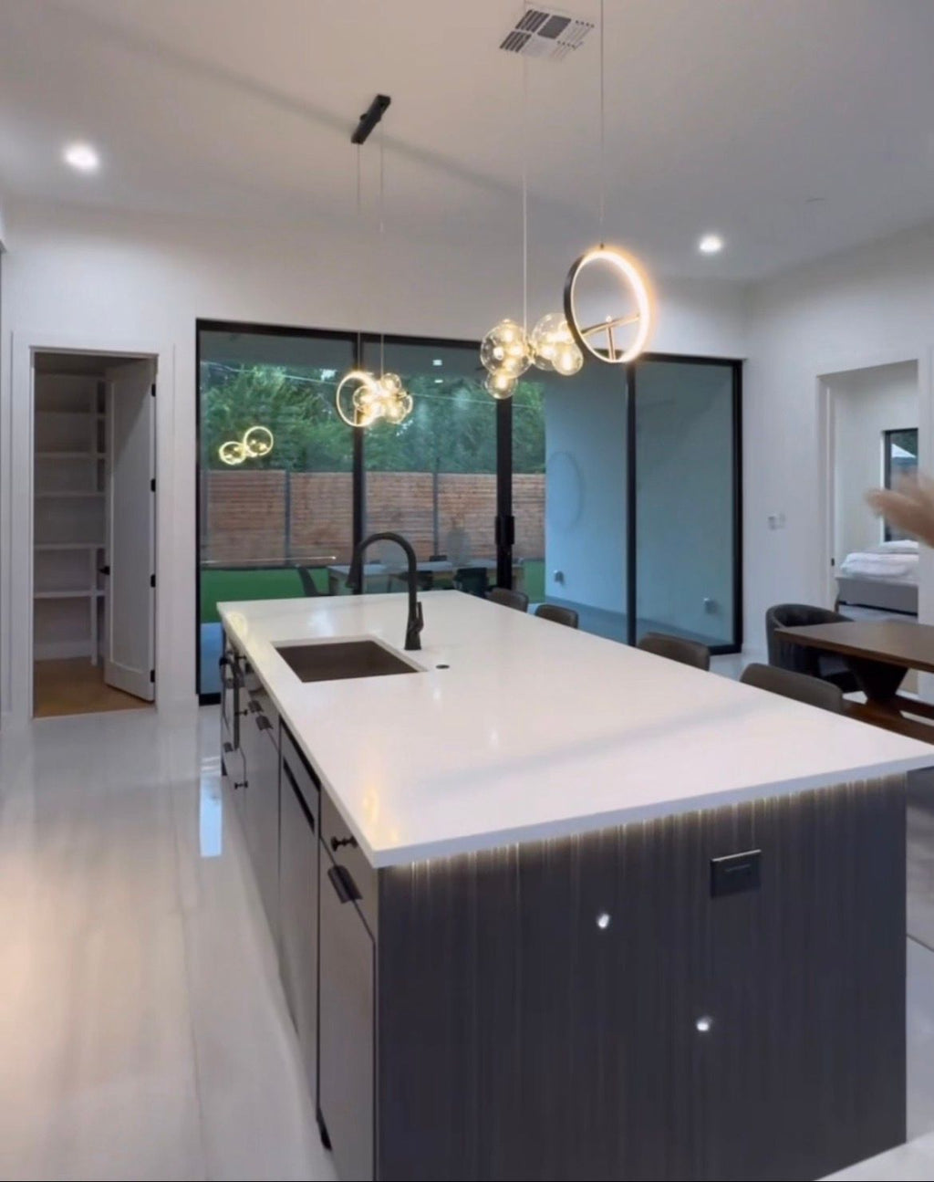 $700/Night Cypress TX Property