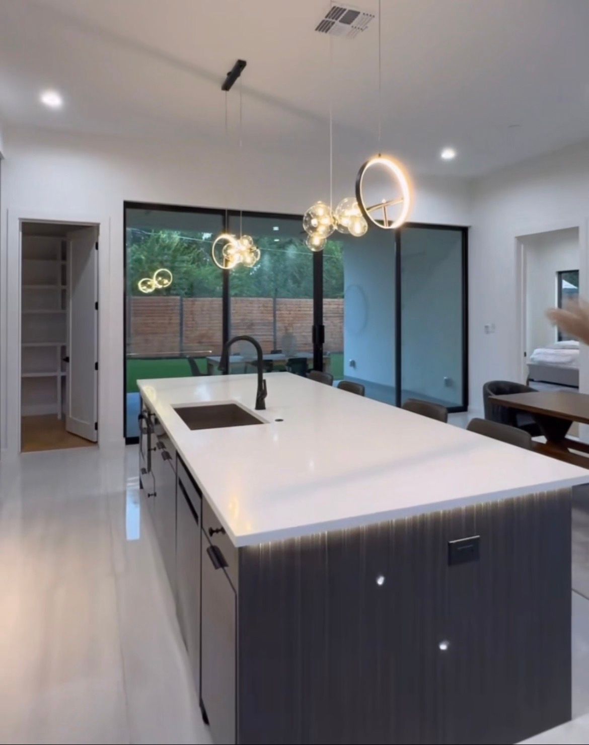 $700/Night Cypress TX Property